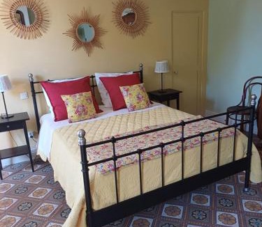 Tourbes Bed & Breakfast | No2 La Place