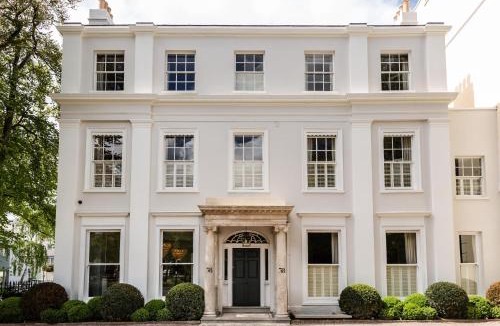 Cheltenham Hotel | No38 The Park