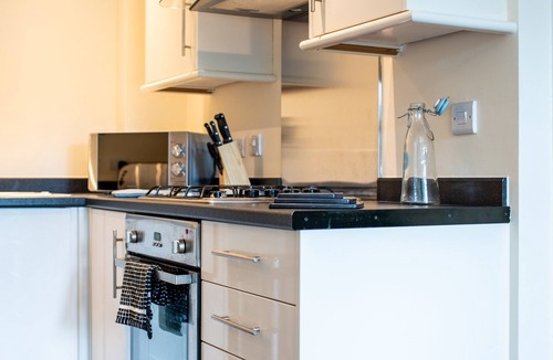 Mansfield Apartment | No6