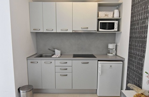 Tar Apartment | NOA2 Poreč-Tar apartment with pool, balcony, games room, Wi-Fi, barbeque
