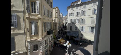 Noailles Apartment | NOAILLES plein coeur du centre ville Marseille