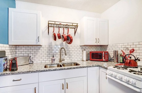 University Heights House | Nob Hill Haven, near UNM