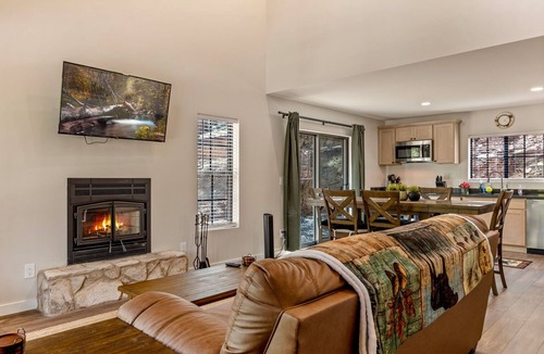 Eagar Cabin | Noble Estates Cabin · Luxe Forest Escape