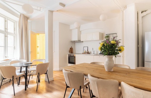 Copenhagen City Centre Apartment | Noble - Fantastic 5-Bdr Apt in the Capital