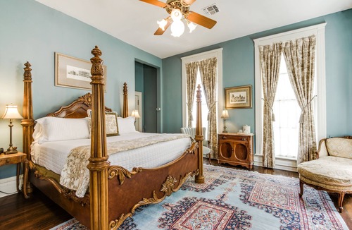 Arsenal Bed & Breakfast | Noble Inns