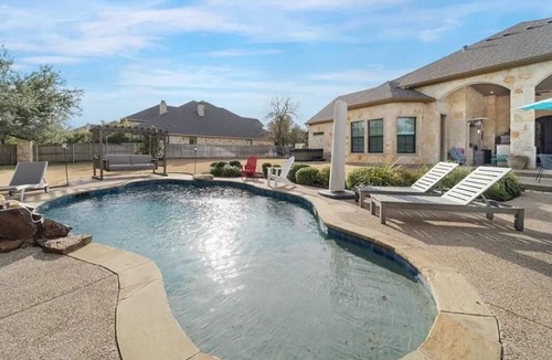 China Spring Villa | Noble Prairie: Lux Estate, Pool, Spa, Garden, Venue, Chef's Kitchen, Fireplace!