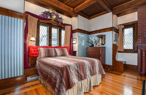 Brockville Hotel | Noble Suites