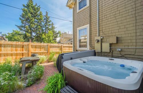 Old North End Apartment | Noble Summit BBQ & Fire Pit & Scenic Views