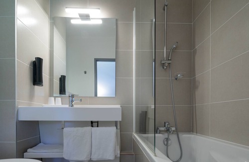 Viviers-du-Lac Hotel | Noemys Viviers du Lac