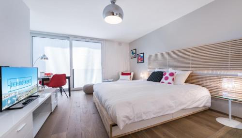 Carouge Apartment | Noirettes 20 - Self Check In by Homenhancement