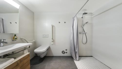 Carouge Apartment | Noirettes 20 - Self Check In by Homenhancement