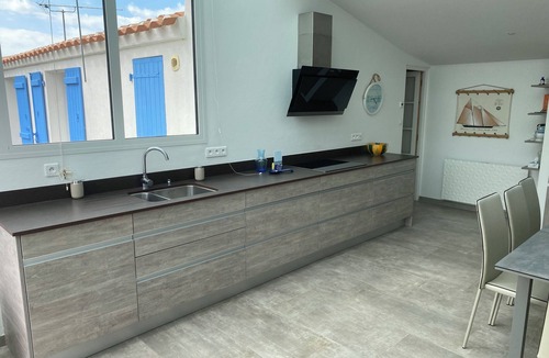 Noirmoutier-en-l'Ile House | NOIRMOUTIER CHARMING RESIDENCE VERY COMFORTABLE 800 M BEACH AND TOWN CENTER