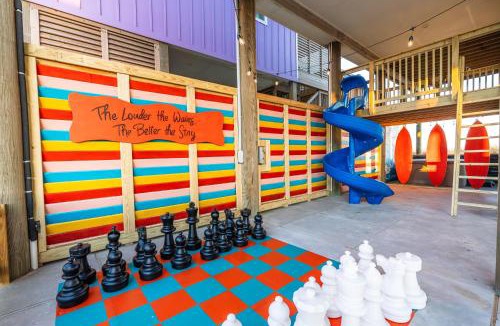 Crystal Beach House | Noisywaves - Beachfront Paradise with Hot Tub, Yard, and Game Room