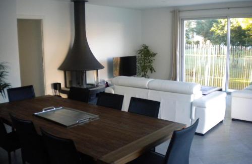 Soulac-sur-Mer Villa | Nokanhui