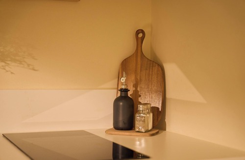 Cognac Apartment | NOMAD SUITE with private jacuzzi - downtown Cognac