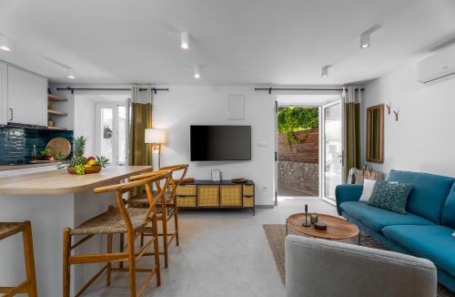 Bol House | Nona Vi - Boutique Stone House