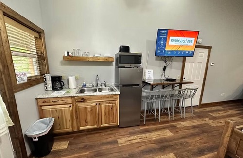 Attica Cabin | NOOK - Hotel Type Space w/Efficiency Kitchen