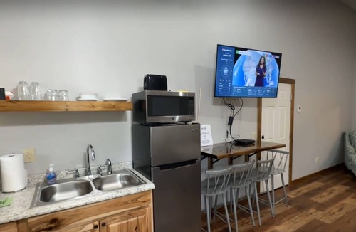 Attica Cabin | NOOK - Hotel Type Space w/Efficiency Kitchen