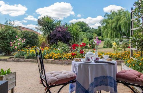 Bressingham House | Norbank Cottage