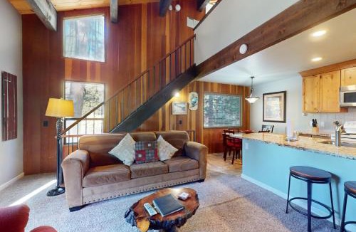 Kings Beach Apartment | Nordic Retreat