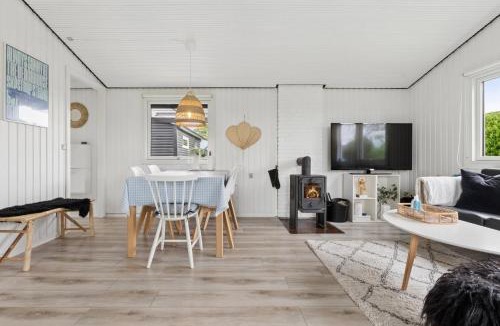 Skastrup Strand House | Nordic Style Summer House For Two