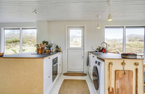 Rødhus House | Nordic summer house in the dunes near Rødhus