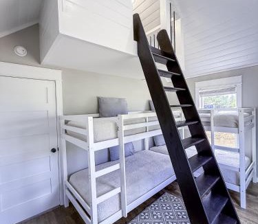 Dardanelle House | Nordins Hillside Cottage