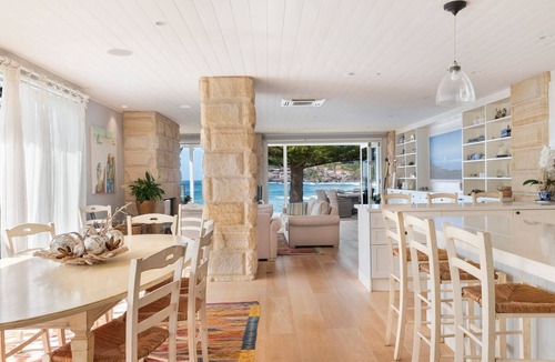 Avalon Beach House | 'Norfolk" Absolute Beachfront - Avalon Beach