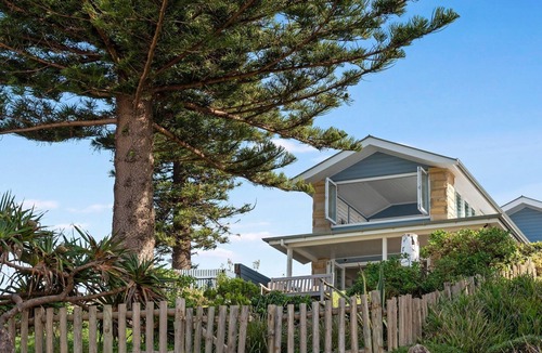 Avalon Beach House | 'Norfolk" Absolute Beachfront - Avalon Beach