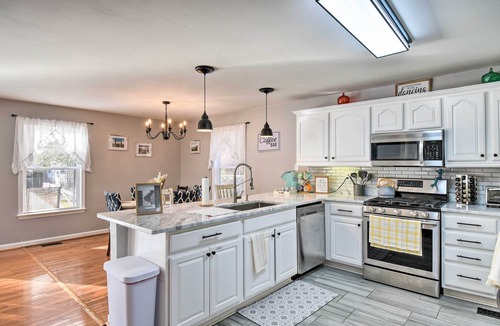 Bayview House | Norfolk Beach House Rental w/Private Pool!