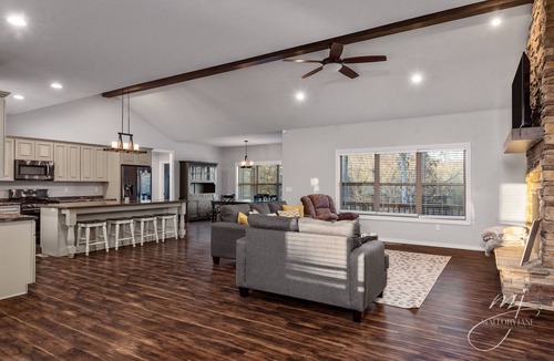 Calico Rock House | Norfork Lake: Family Retreat
