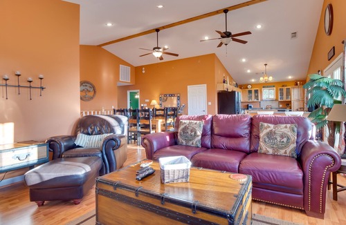 Mountain Home House | Norfork Lake Home: Game Room, Fire Pit + Views!