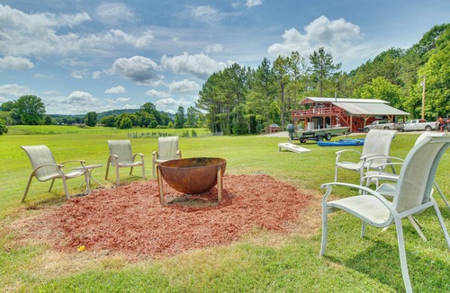 Lone Rock Apartment | Norfork Studio Escape: Walk to White River!