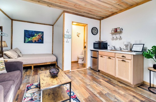 Norfork Apartment | Norfork Studio Escape: Walk to White River!