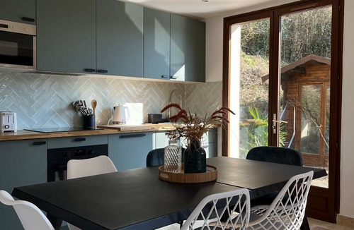 Saint-Martin-Saint-Firmin House | Normandy cottage with natural swimming pool