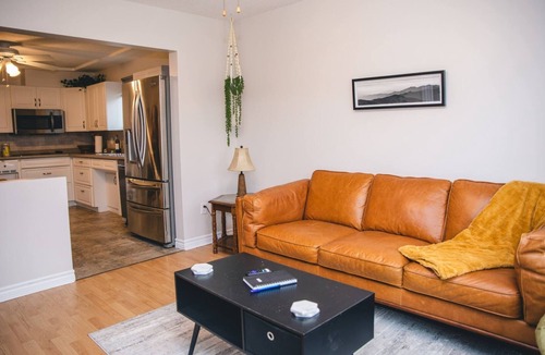 Timmins House | Norman by the River - SAUNA Retreat with cold plunge