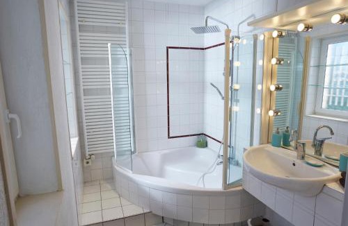 Isigny-sur-Mer House | Normand'Histoire Gite 1869