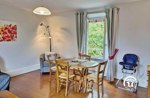 Lassay-les-Chateaux House | NORMANDIE