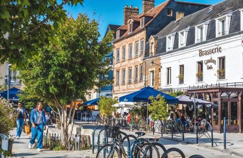 Evreux Apartment | Normandy Cottage atypical apartment city center