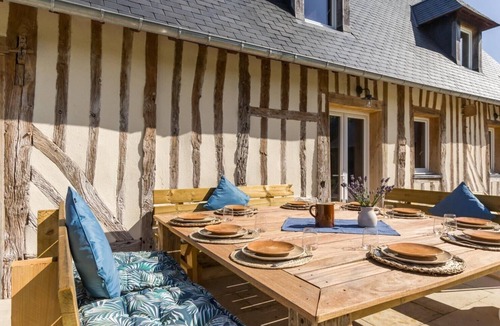 Hotot-en-Auge Cottage | Normandy cottage 5 min from Beuvron en Auge