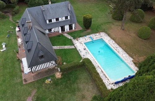 Saint-Pierre-de-Salerne House | Normandy country house (pool+tennis) 16 pers