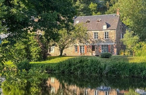 Cahan House | Normandy Countryside Charming House by River