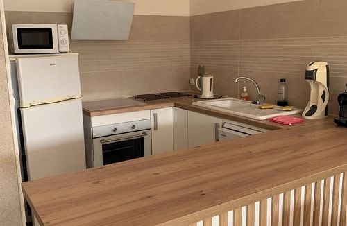 Saint-Valery-en-Caux Apartment | NORMANDY Facing the port. charming T2 ground floor 4 pers. with terrace & small garden