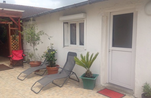 Giberville Apartment | Normandy getaway: D-Day Beaches, Gastronomy | 5 min Caen