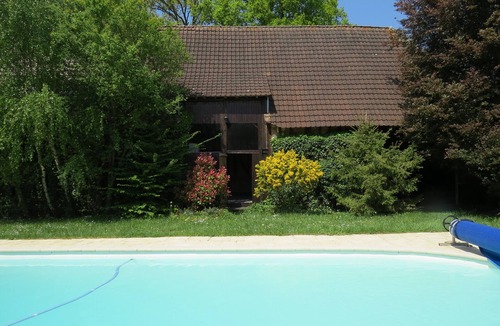 Buis-sur-Damville House | Normandy vacation home with swimming pool 12km from Verneuil sur avre