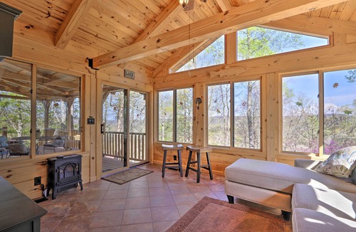Rock Harbor House | Norris Lake Area Home w/Spacious Deck + View!