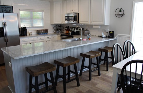 La Follette House | Norris Lake Lakefront villa - NEWLY UPDATED! 5 bdrm/4 bath, pool, golf, tennis