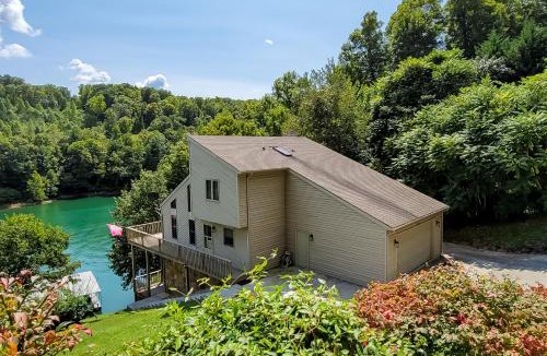 La Follette House | Norris Lake Retreat