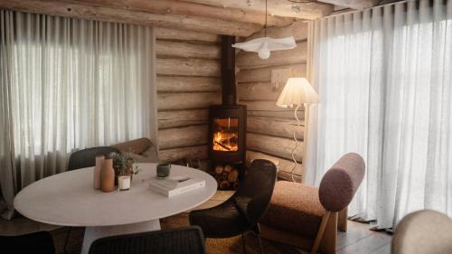 Macedon House | Norsu Cabin