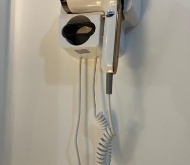 East Acton Apartment | North Acton Flat